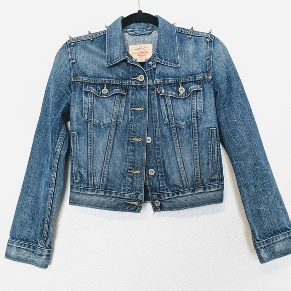 Levi's Jackets & Blazers - Levis jacket